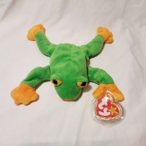 Smoochy the Frog Ty Beanie Baby Collection
